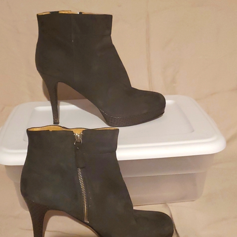 Ankle platform boots